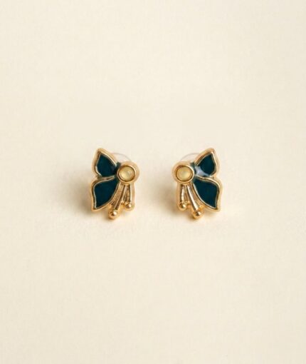 Dragonfly ear studs